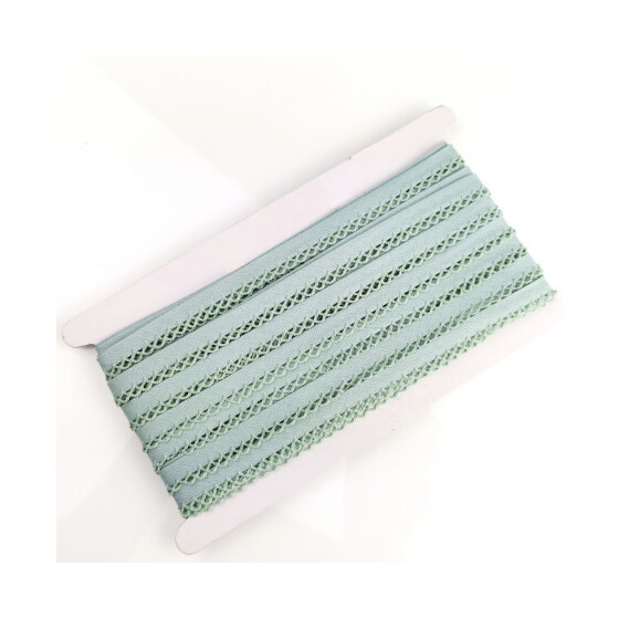 Schr&auml;gband mit H&auml;kelborte uni mint